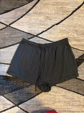 VICTORIA SECRET LOUNGE SHORTS